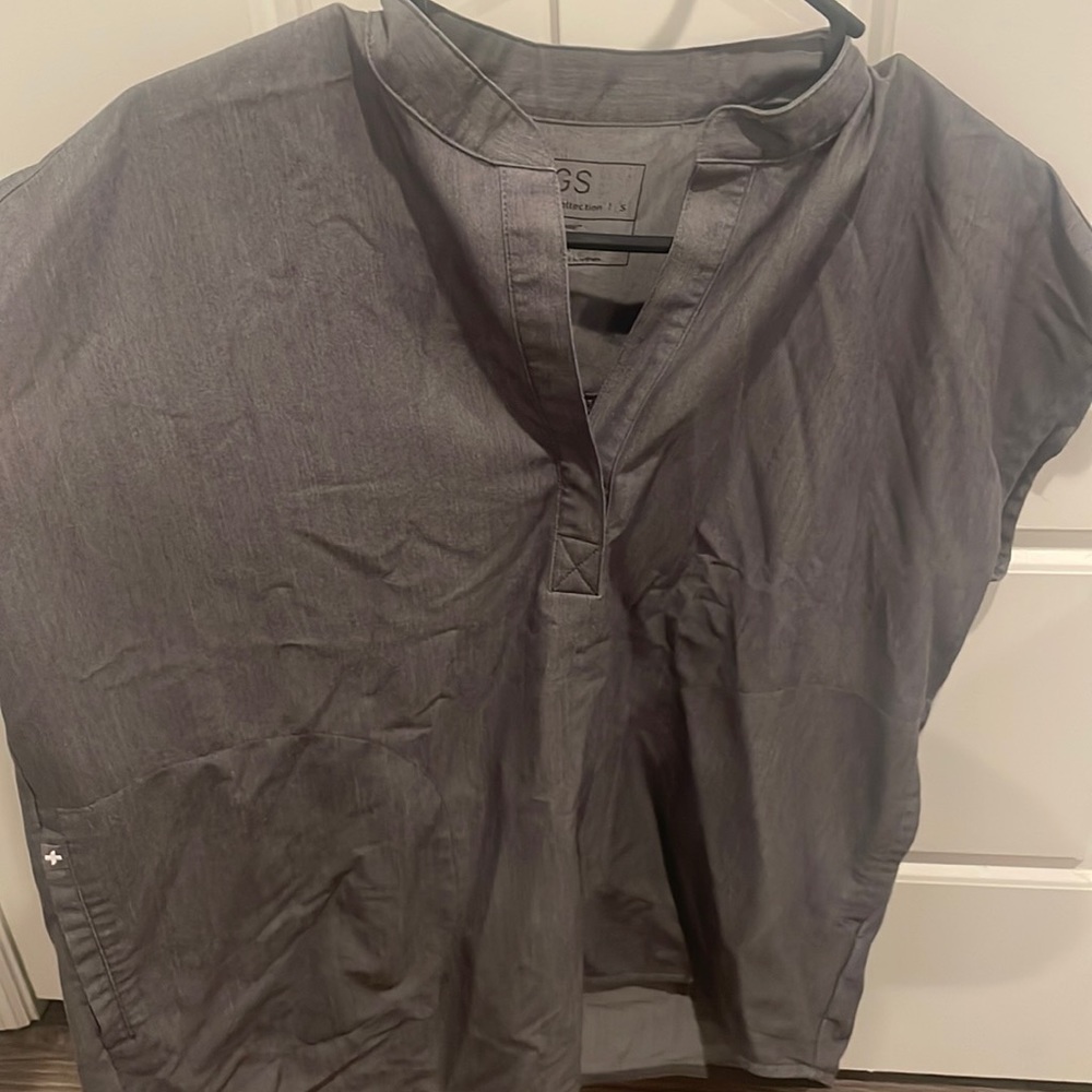 GREY FIGS SCRUB SET